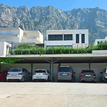 La Storia Apartments Makarska Exterior photo
